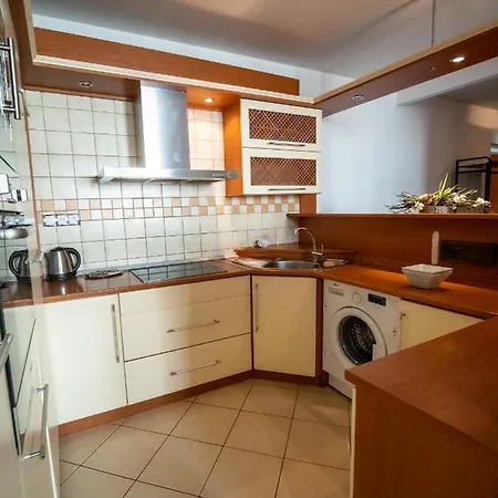 Sportovcu 9 شقة كوتنا هورا